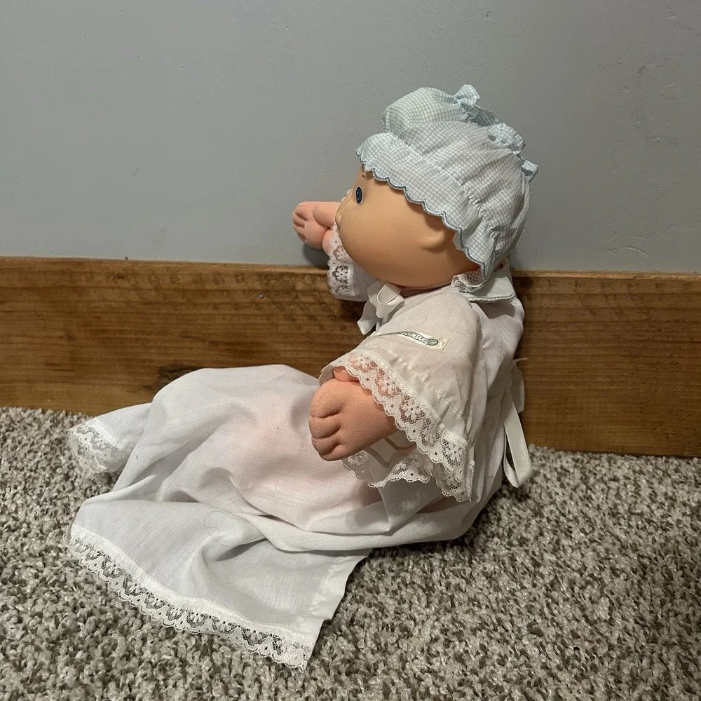 Vintage 1980s Cabbage Patch Kids‎ Doll with Blue Eyes and Outfit
